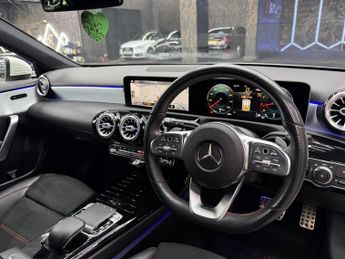 MERCEDES-BENZ A CLASS 1.3 A200 AMG Line