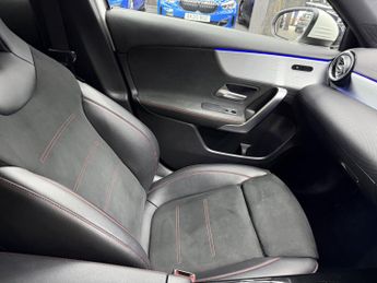 MERCEDES-BENZ A CLASS 1.3 A200 AMG Line
