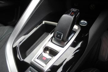 PEUGEOT 3008 1.5 BlueHDi GT Line Premium