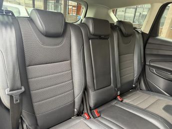 FORD KUGA 2.0 TDCi Titanium Sport