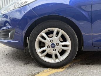 FORD FIESTA 1.0 T EcoBoost Zetec