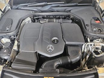 MERCEDES-BENZ E CLASS 2.0 E220d AMG Line