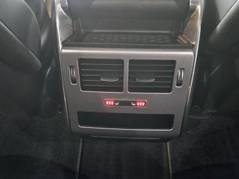 LAND ROVER RANGE ROVER SPORT 3.0 SD V6 HSE