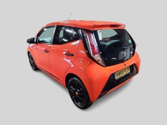 TOYOTA AYGO 1.0 VVT-i x-cite