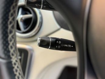 MERCEDES-BENZ GLA 2.1 GLA200d Sport