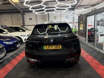 BMW IX iX xDrive40 M Sport