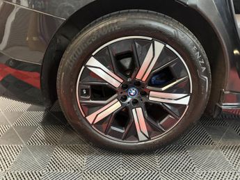 BMW IX iX xDrive40 M Sport