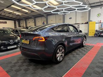 TESLA MODEL Y (Dual Motor) Long Range
