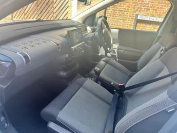 CITROEN C4 CACTUS 1.2 PureTech Flair