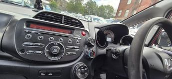 HONDA JAZZ 1.2 i-VTEC S