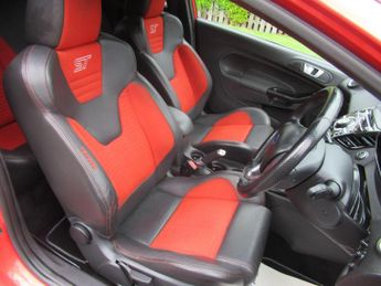 FORD FIESTA 1.6T EcoBoost ST-2 Euro 5 3dr