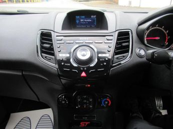 FORD FIESTA 1.6T EcoBoost ST-2 Euro 5 3dr