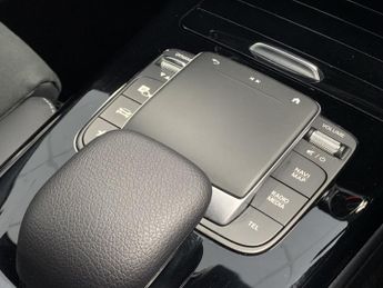 MERCEDES-BENZ A CLASS 2.0 A200d AMG Line Edition