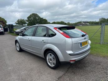 FORD FOCUS 2.0 Ghia