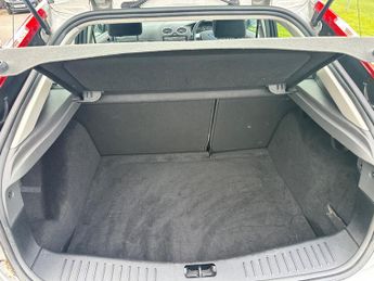 FORD FOCUS 2.0 Ghia
