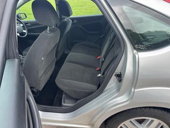 FORD FOCUS 2.0 Ghia