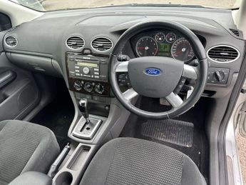FORD FOCUS 2.0 Ghia