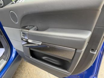LAND ROVER RANGE ROVER SPORT 5.0 P575 V8 SVR