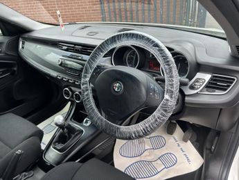 ALFA ROMEO GIULIETTA 1.6 Giulietta 1.6 Jtdm-2 105 Bhp Lusso