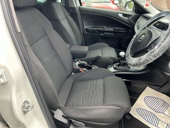 ALFA ROMEO GIULIETTA 1.6 Giulietta 1.6 Jtdm-2 105 Bhp Lusso