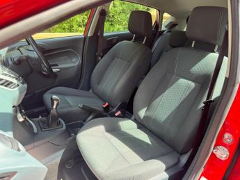 FORD FIESTA 1.4 Zetec 5dr