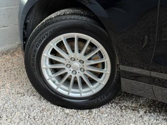 LAND ROVER RANGE ROVER VELAR 2.0 D180 R-Dynamic
