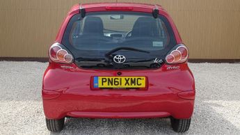 TOYOTA AYGO 1.0 VVT-i Ice