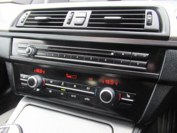 BMW 5 SERIES 2.0 520d M Sport Touring Auto Euro 6 (s/s) 5dr