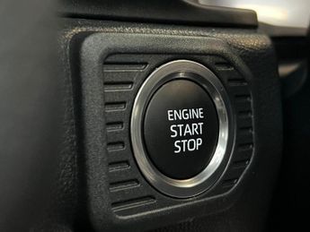 TOYOTA LAND CRUISER 2.8D Invincible Auto 4WD Euro 6 (s/s) 5dr (LWB)