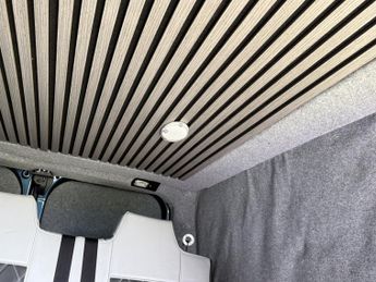 FORD TRANSIT CUSTOM 2.0 320 EcoBlue Limited