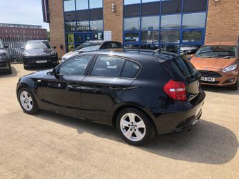 BMW 1 SERIES 2.0 118d SE 5 door