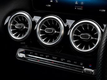 MERCEDES-BENZ EQA EQA 250 66.5kWh AMG Line