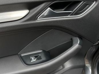 AUDI A3 1.5 TFSI CoD S line S Tronic Euro 6 (s/s) 4dr