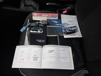 KIA VENGA 1.6 2