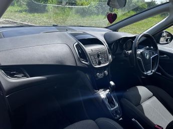 VAUXHALL ZAFIRA TOURER 2.0 CDTi SRi