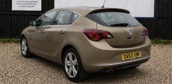 VAUXHALL ASTRA 2.0 CDTi SRi