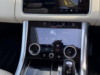 LAND ROVER RANGE ROVER SPORT 3.0 SD V6 HSE
