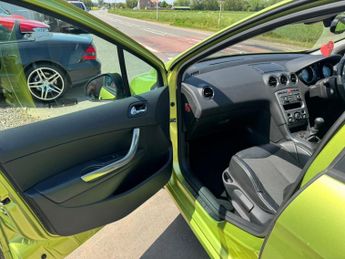 PEUGEOT 308 1.6 THP GT