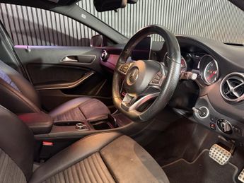 MERCEDES-BENZ GLA 2.1 GLA220d AMG Line