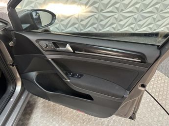 VOLKSWAGEN GOLF 1.4 TSI BlueMotion Tech ACT GT Edition