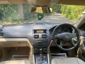 MERCEDES-BENZ C CLASS 2.1 C250 CDI BlueEfficiency Elegance Auto Euro 5 4dr