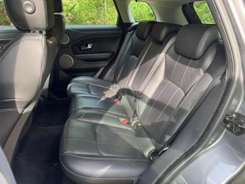 LAND ROVER RANGE ROVER EVOQUE 2.0 TD4 SE Tech Auto 4WD Euro 6 (s/s) 5dr