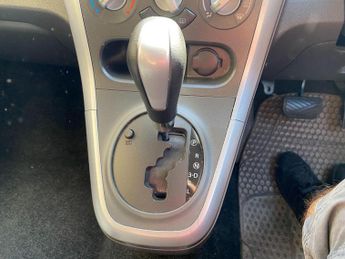 VAUXHALL AGILA 1.2 VVT SE Auto Euro 5 5dr