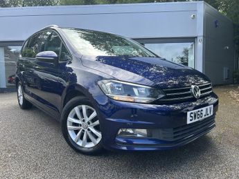VOLKSWAGEN TOURAN 2.0 TDI BlueMotion Tech SE Family