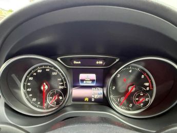 MERCEDES-BENZ GLA 2.1 GLA200d Sport Premium Plus