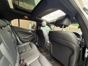 MERCEDES-BENZ GLA 2.1 GLA200d Sport Premium Plus