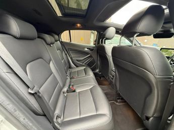 MERCEDES-BENZ GLA 2.1 GLA200d Sport Premium Plus