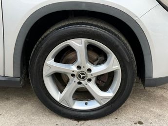 MERCEDES-BENZ GLA 2.1 GLA200d Sport Premium Plus
