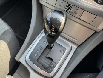 FORD FOCUS 1.6 Zetec 5dr Auto