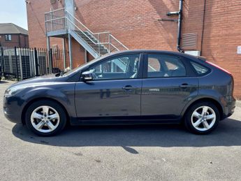 FORD FOCUS 1.6 Zetec 5dr Auto